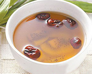 冬日暖飲，護(hù)肝有道 獼猴桃紅棗茶的養(yǎng)生智慧